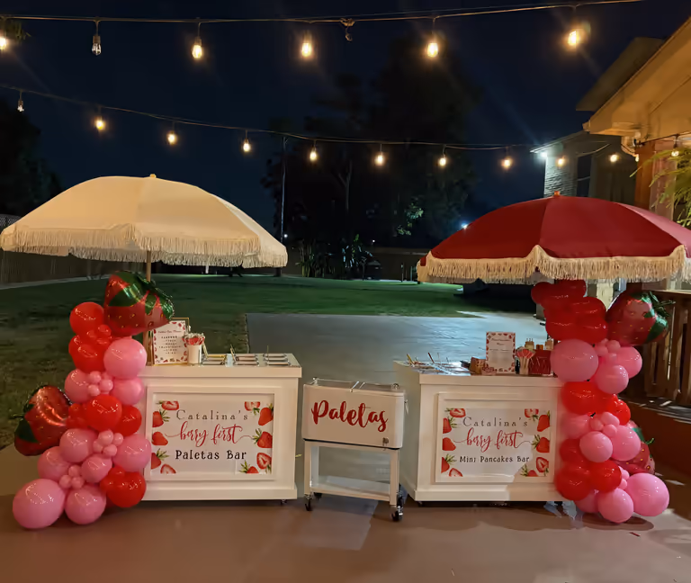 Dulce Antojo paletas cart at party